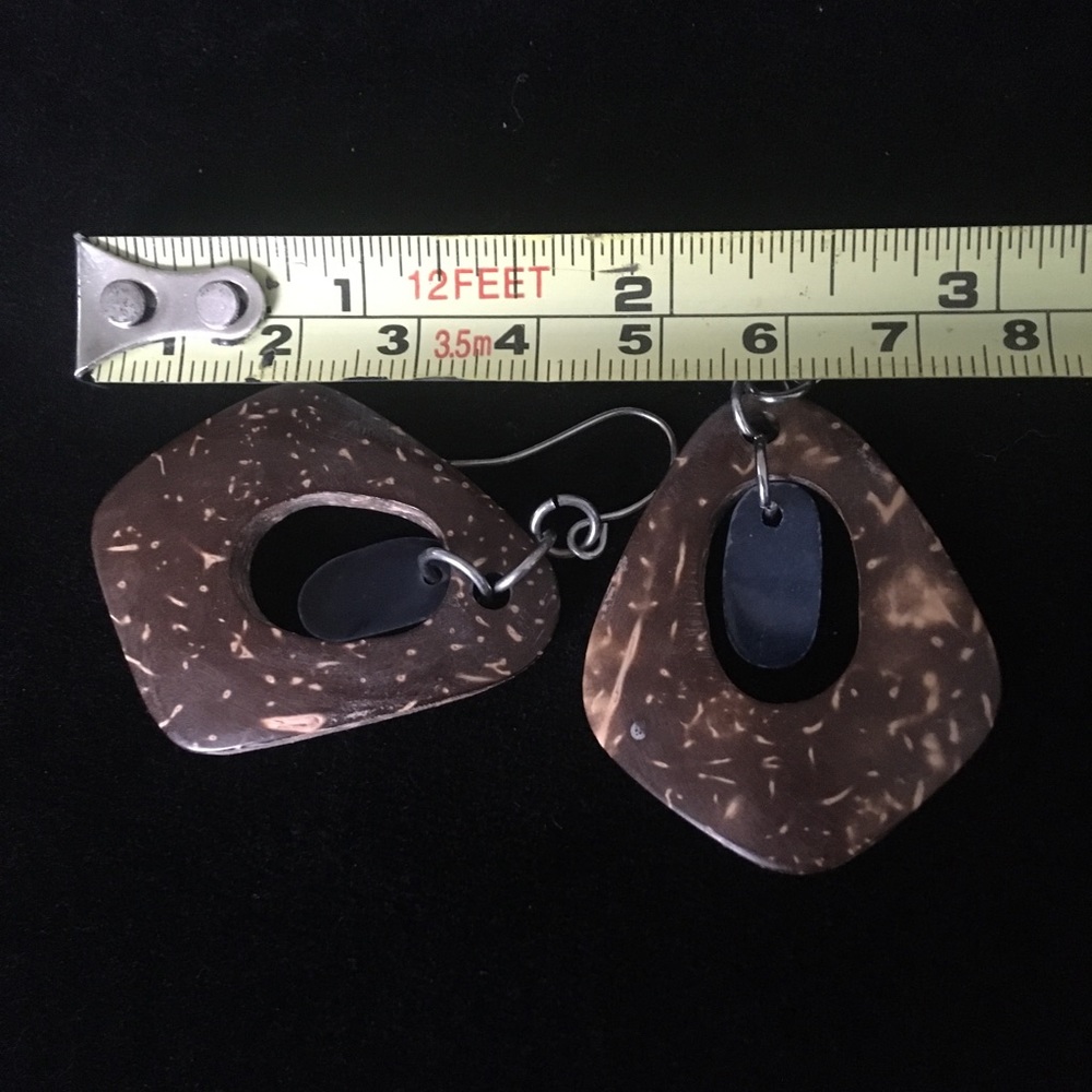 Vintage Wooden Dangle Earrings - Picture 5 of 5